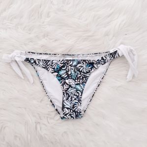 NWT Tempt Me Bikini Bottom Large